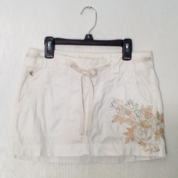 EXPRESS SKIRT Gold Embroidery Roses Sequins WHITE 4 pocket, ribbon tie Size 0 - Picture 11 of 14